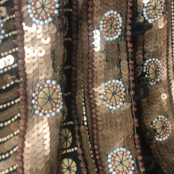 Vest Sequined custom design and hand beaded - Picture 4 of 8